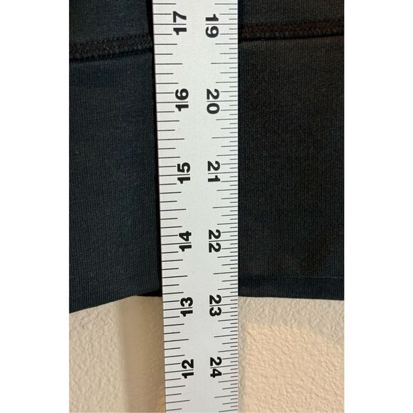 NWOT IVL Ivory Lane Collective Black Puffed IVL Logo Crewneck Sweatshirt Women's - Picture 8 of 10